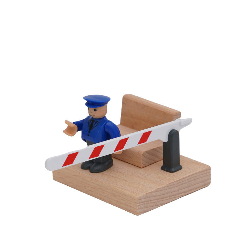 Holzeisenbahn Polizei Schranke mit Figur und beweglichem Schlagbaum auf Holzbasis