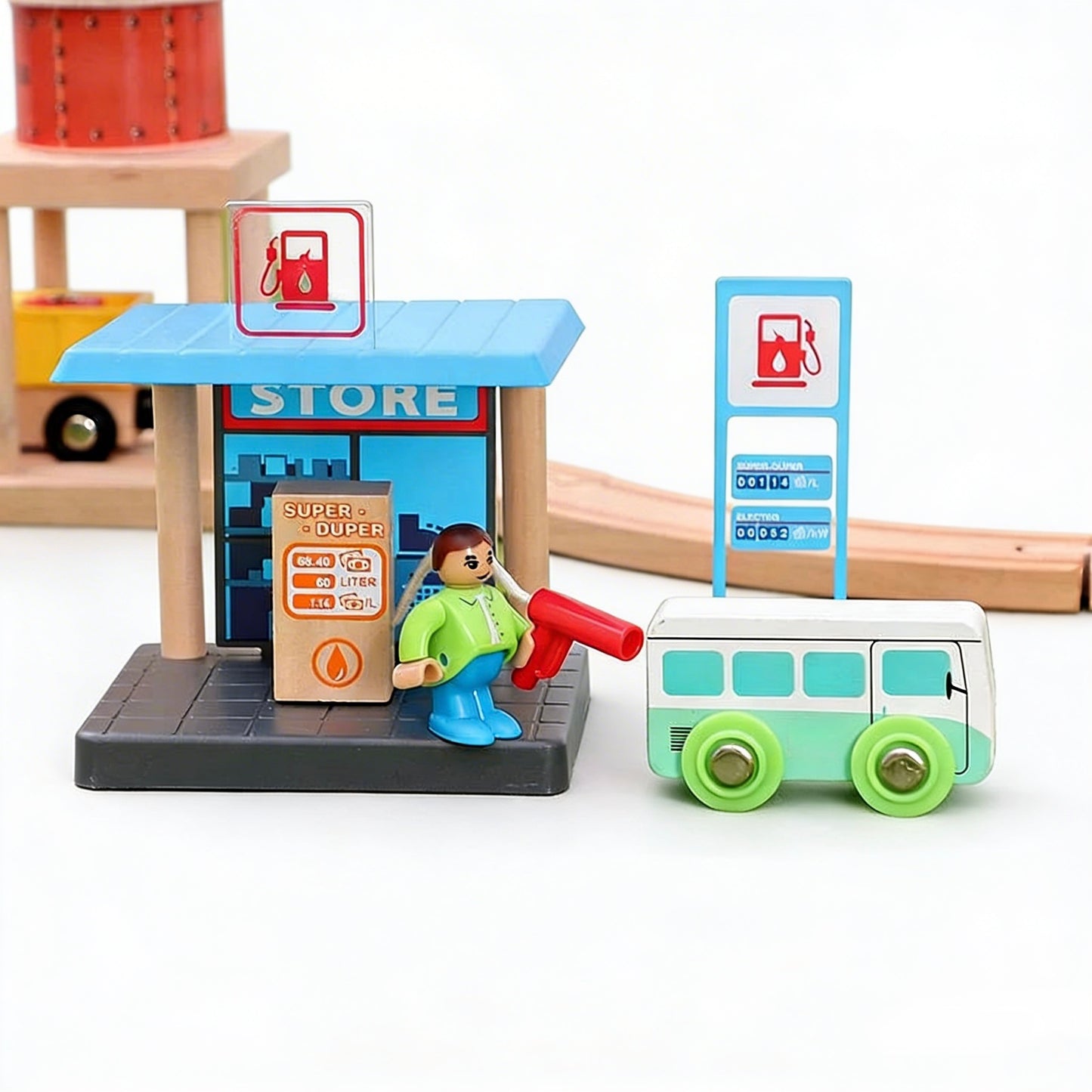 Holz Tankstelle mit Kiosk und Zapfsäule für Holzeisenbahn Zubehör